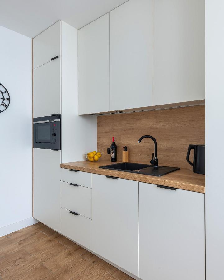 Sliska 3 - Studio - 100M Od Zlotych Tarasow Oraz 200M Od Dworca Centralnego, Piekny Widok Na Panorame Warszawy - Wifi - Smart Tv 55 Cali - Better Rental 바르샤바 외부 사진
